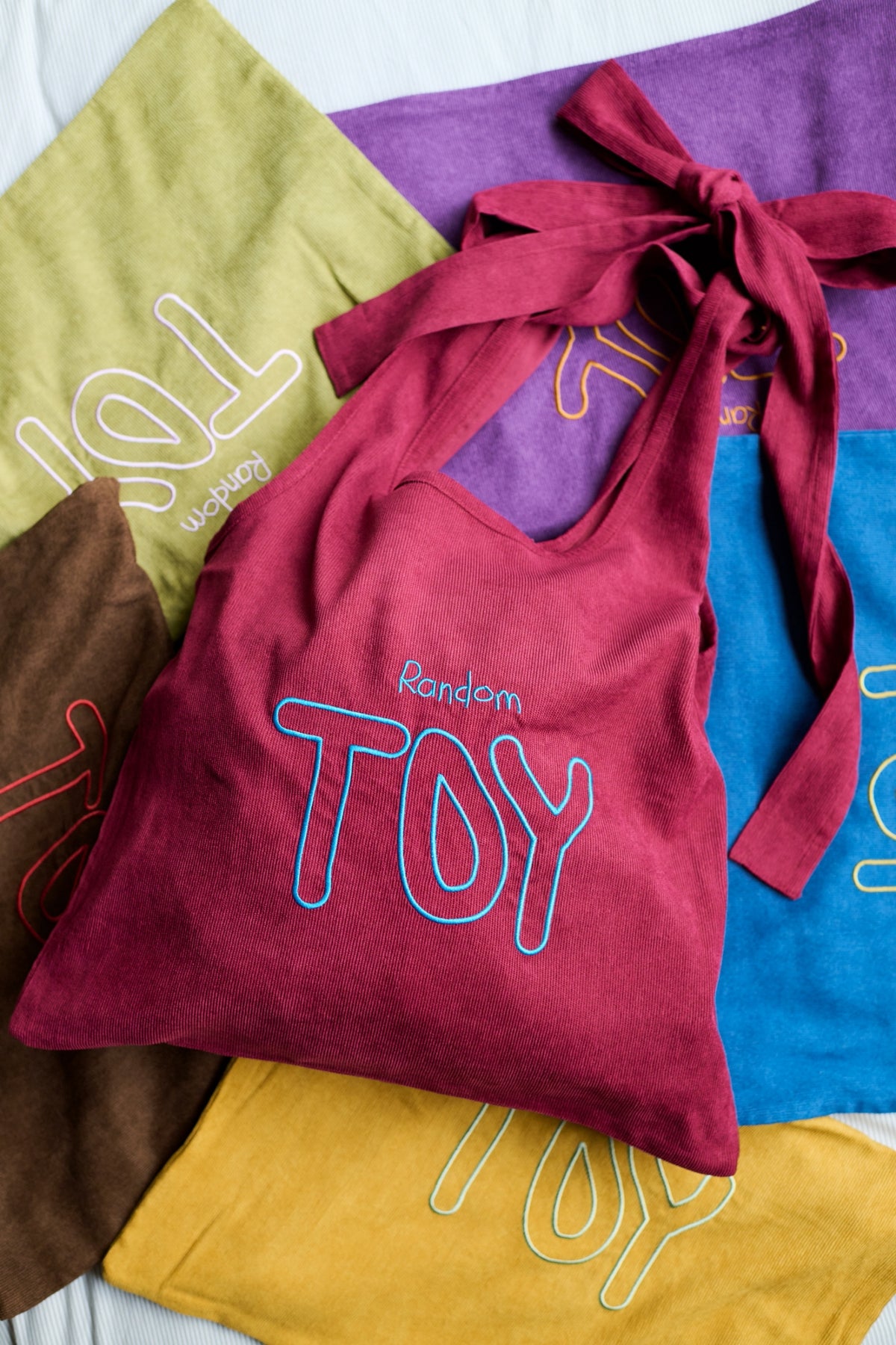 TOY LOGO BAG 2